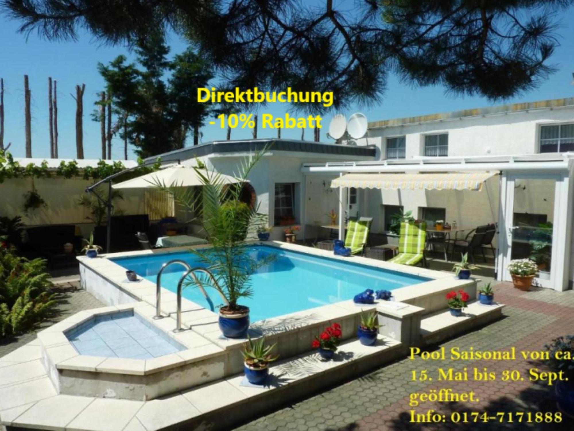 Neuseusslitz Pension Muench "Am Anger" מראה חיצוני תמונה
