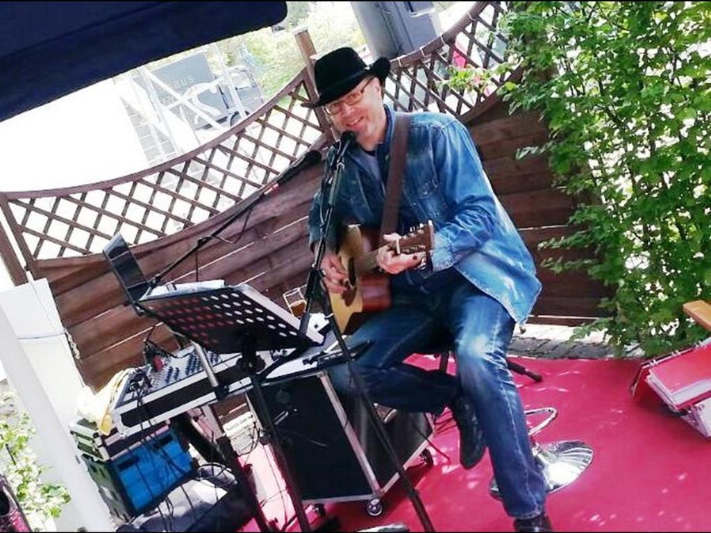 Neuseusslitz Pension Muench "Am Anger" מראה חיצוני תמונה