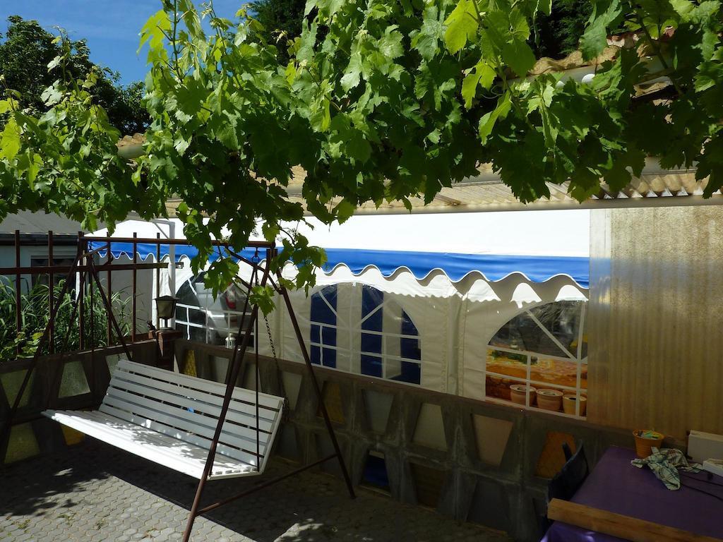 Neuseusslitz Pension Muench "Am Anger" מראה חיצוני תמונה