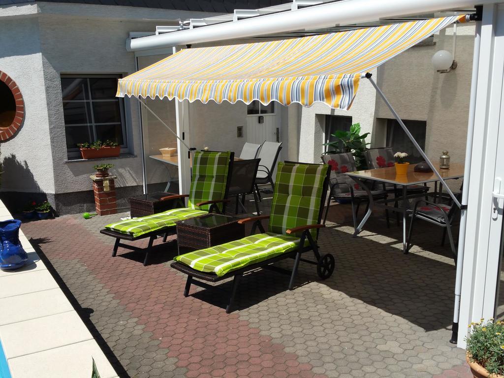 Neuseusslitz Pension Muench "Am Anger" מראה חיצוני תמונה