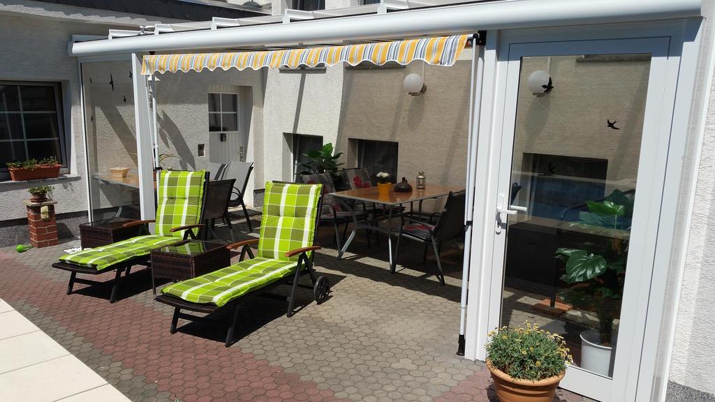 Neuseusslitz Pension Muench "Am Anger" מראה חיצוני תמונה