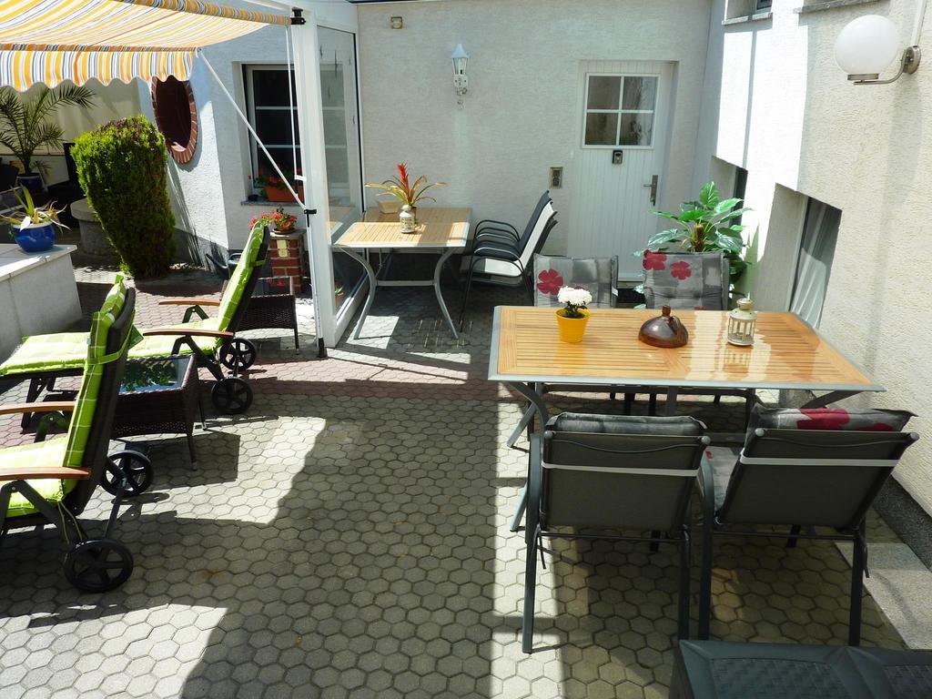Neuseusslitz Pension Muench "Am Anger" מראה חיצוני תמונה